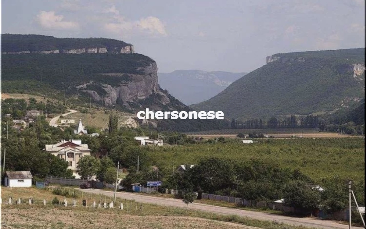 танковое бахчисарайский. крым танковое бахчисарайский район винзавод. танковое бахчисарайский. бахчисарайский район. гора крокодил бахчисарайский район.