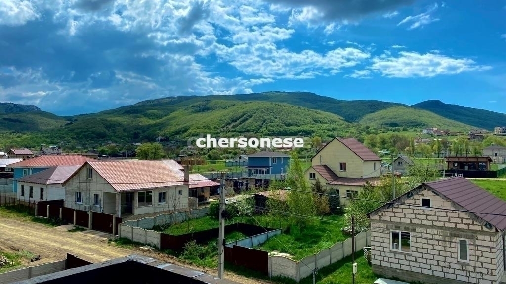 Дом на продажу в селе Орлиное, улица Интернациональная фото №3