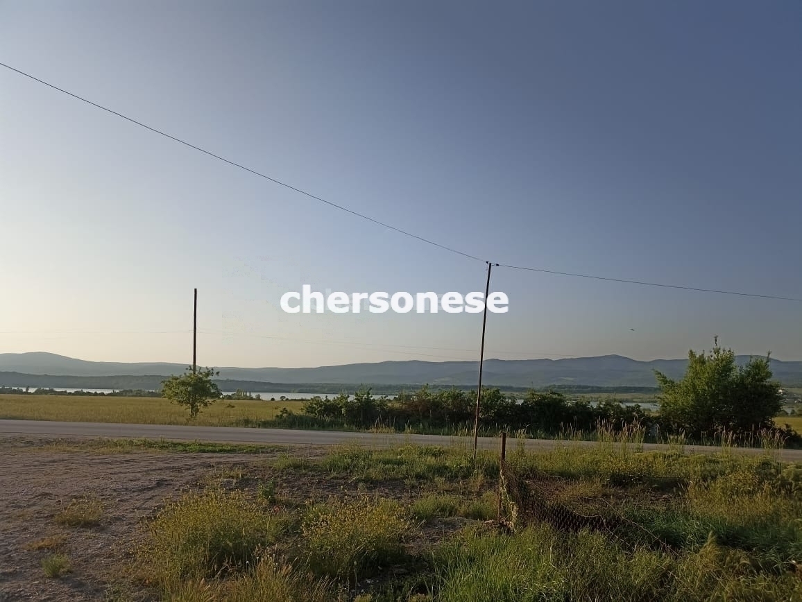 Участок на продажу в селе Родниковое, улица Скитальца фото №1