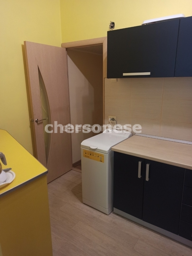 Квартира на продажу в Севастополе, Супруна улица, д.17 фото №2