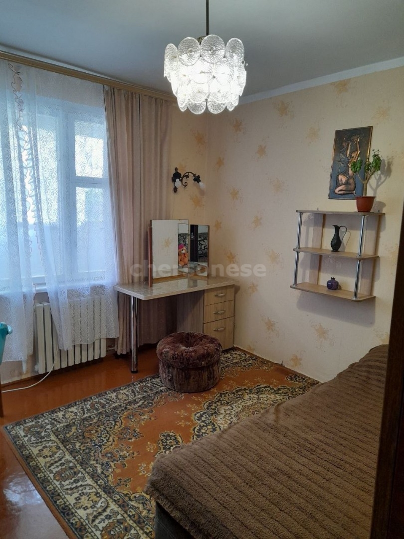 Продажа 4-комнатной квартиры, Севастополь, Косарева улица,  д.7