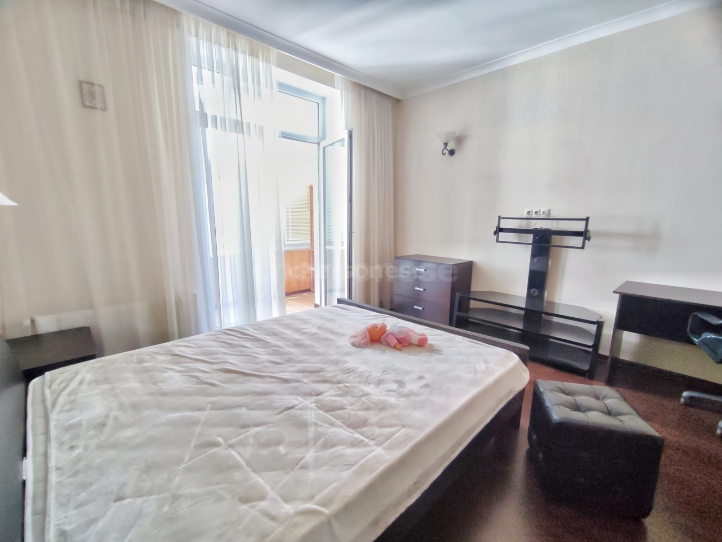 Продажа 3-комнатной квартиры, Севастополь, Античный проспект,  д.8