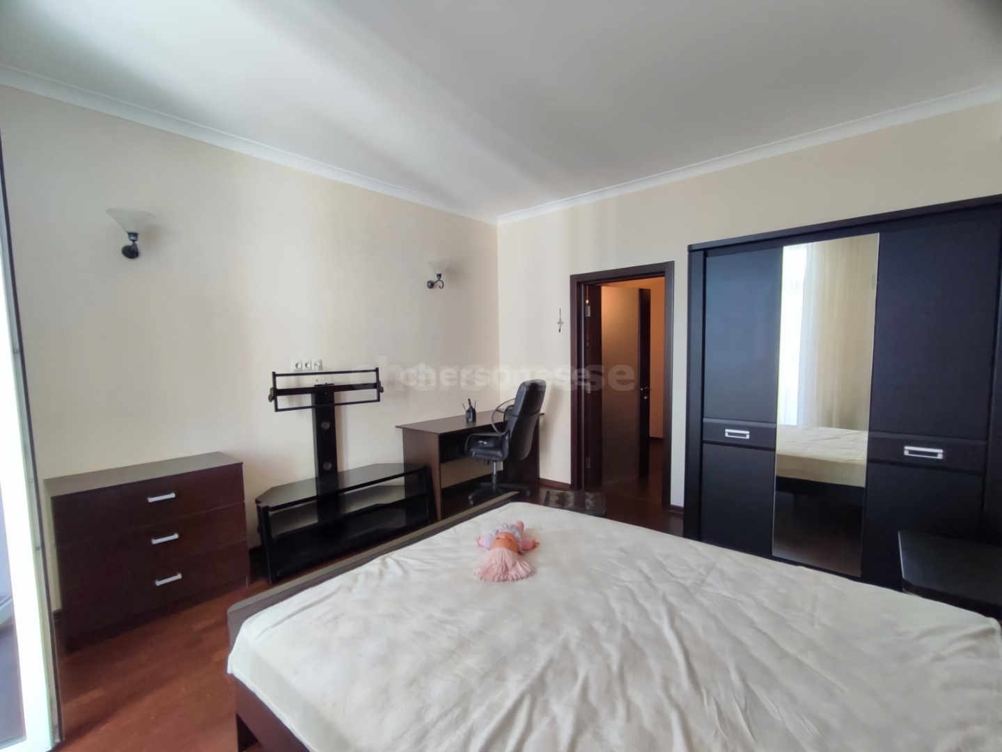 Продажа 3-комнатной квартиры, Севастополь, Античный проспект,  д.8