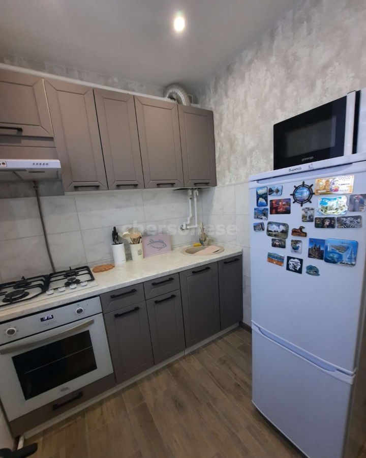 Продажа 2-комнатной квартиры, Севастополь, Ленина улица,  д.39