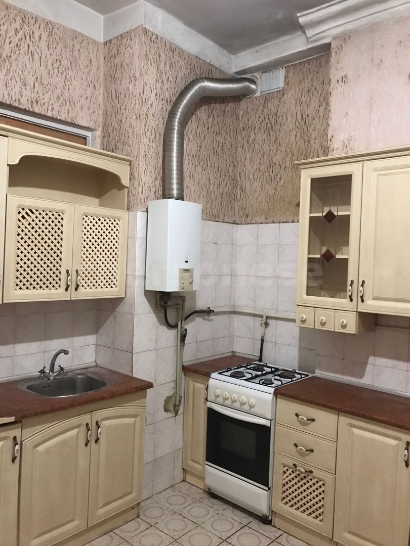 Продажа 2-комнатной квартиры, Севастополь, Большая Морская улица,  д.14