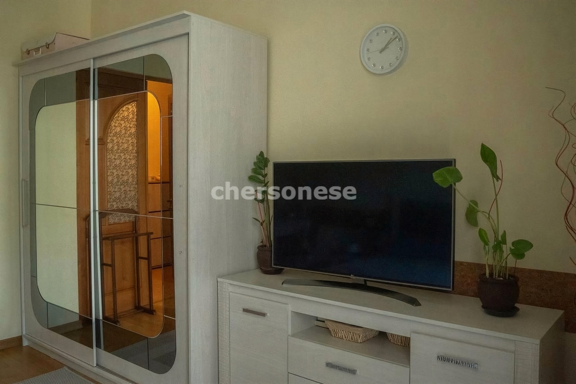 Продажа 3-комнатной квартиры, Севастополь, Ленина улица,  д.62