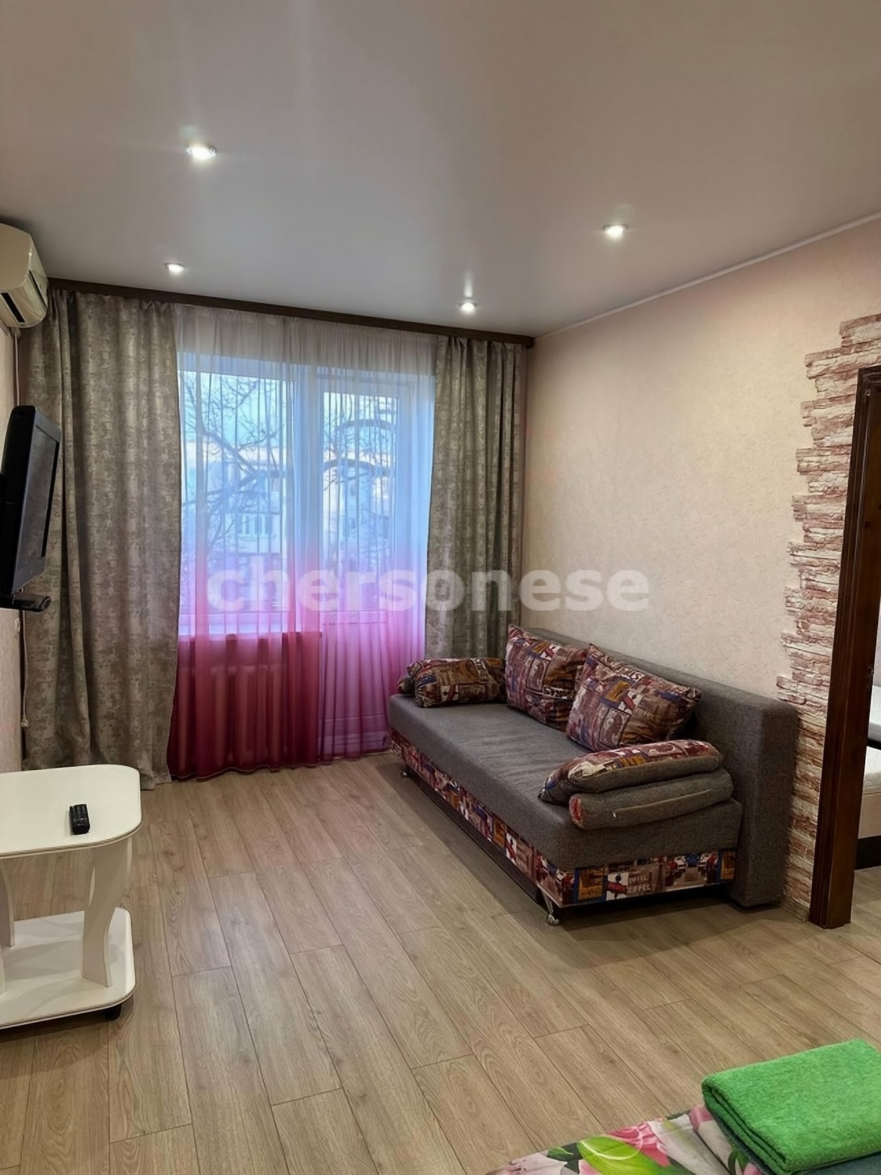 Продажа 2-комнатной квартиры, Севастополь, Надежды Краевой улица, д.9 Продажа 2-комнатной квартиры, Севастополь, Надежды Краевой улица, д.9