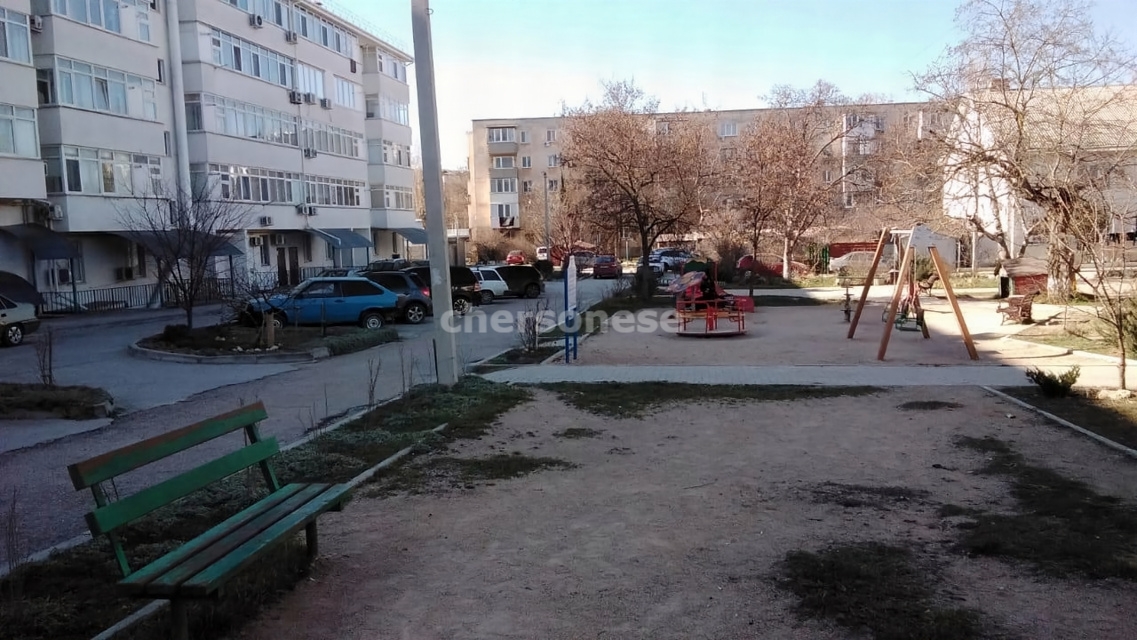 Продажа 2-комнатной квартиры, Севастополь, Богданова улица,  д.33