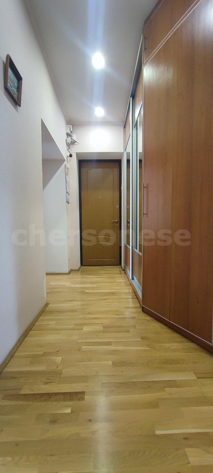 Продажа 3-комнатной квартиры, Севастополь, Генерала Петрова улица,  д.1