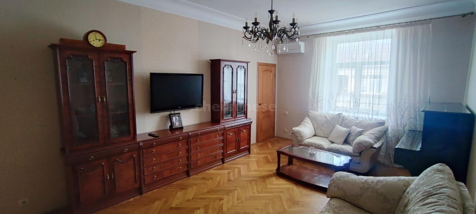 Продажа 3-комнатной квартиры, Севастополь, Генерала Петрова улица,  д.1