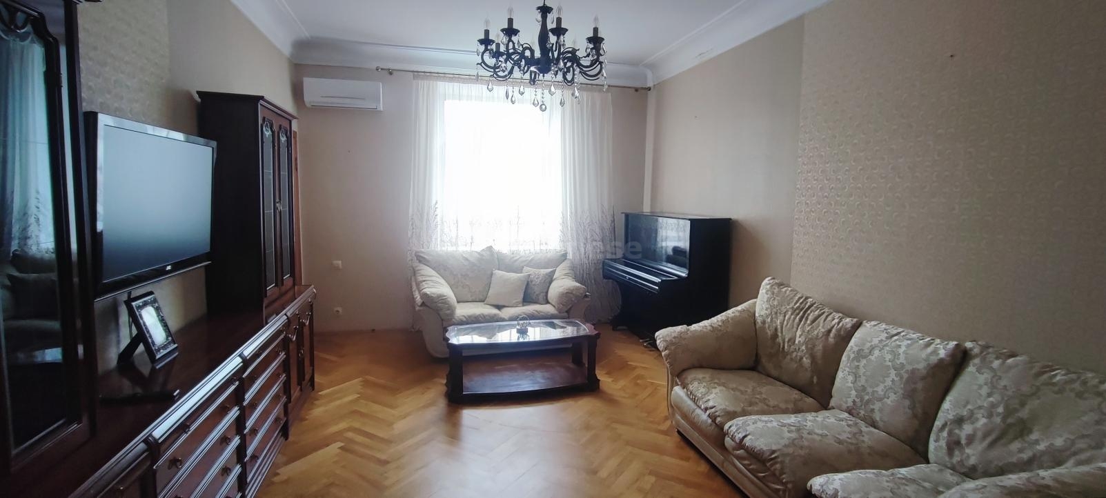 Продажа 3-комнатной квартиры, Севастополь, Генерала Петрова улица,  д.1