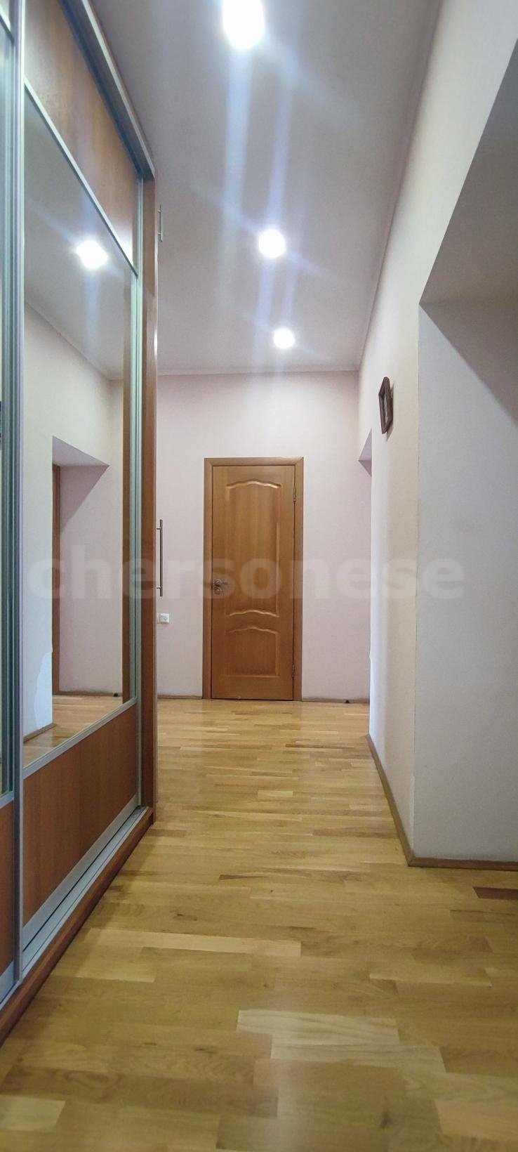 Продажа 3-комнатной квартиры, Севастополь, Генерала Петрова улица,  д.1