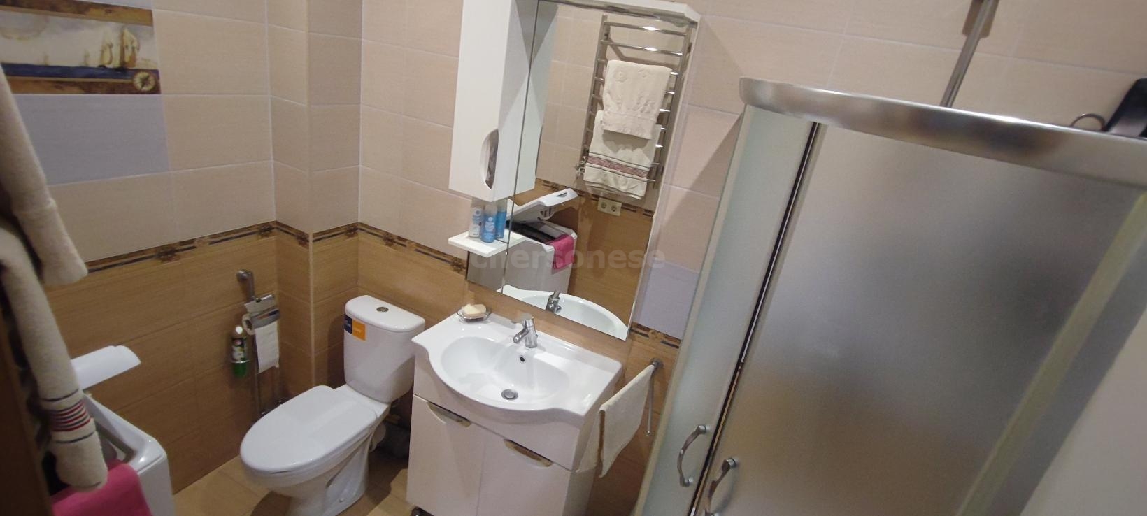 Продажа 3-комнатной квартиры, Севастополь, Генерала Петрова улица,  д.1