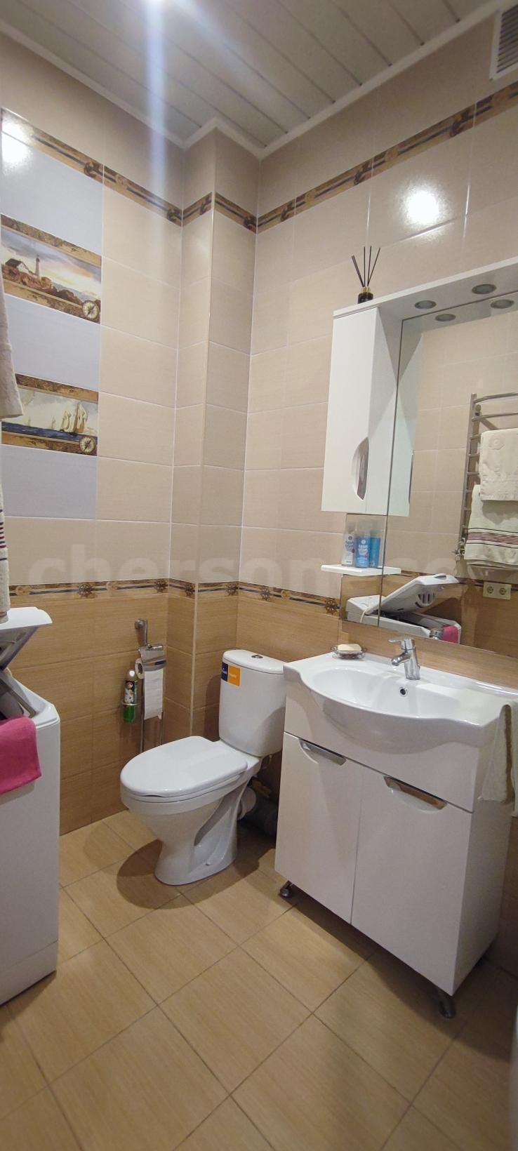 Продажа 3-комнатной квартиры, Севастополь, Генерала Петрова улица,  д.1