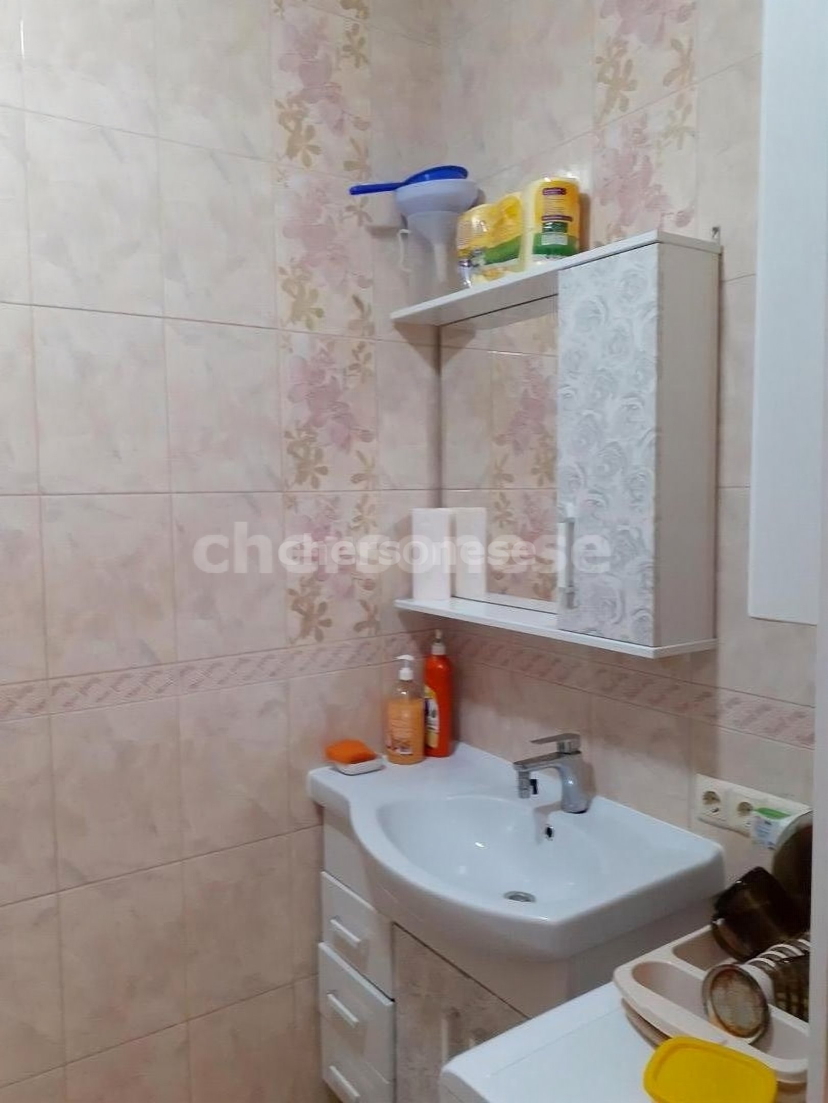 Продажа 4-комнатной квартиры, Севастополь, Адмирала Юмашева улица,  д.24