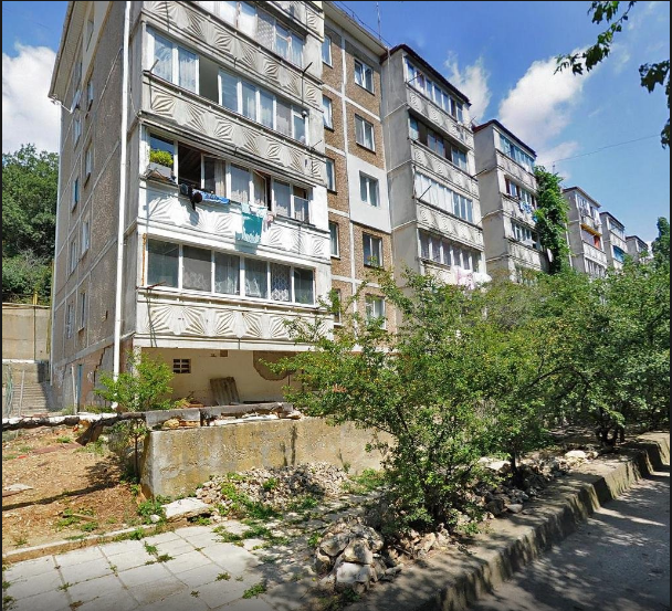 Продажа 2-комнатной квартиры, Крым, Мира улица,  д.8