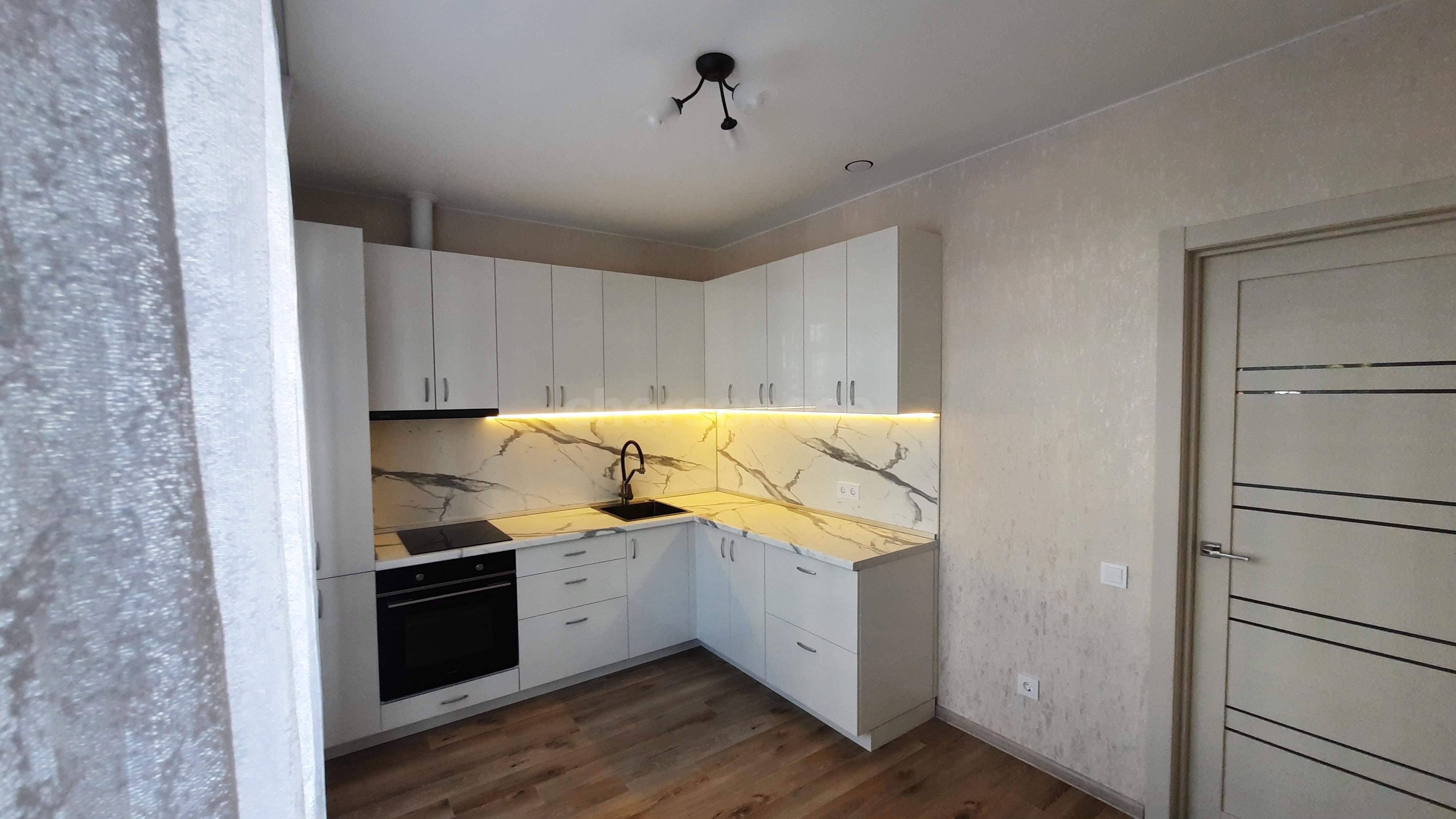 Продажа 2-комнатной квартиры, Севастополь, Токарева улица,  д.18Г