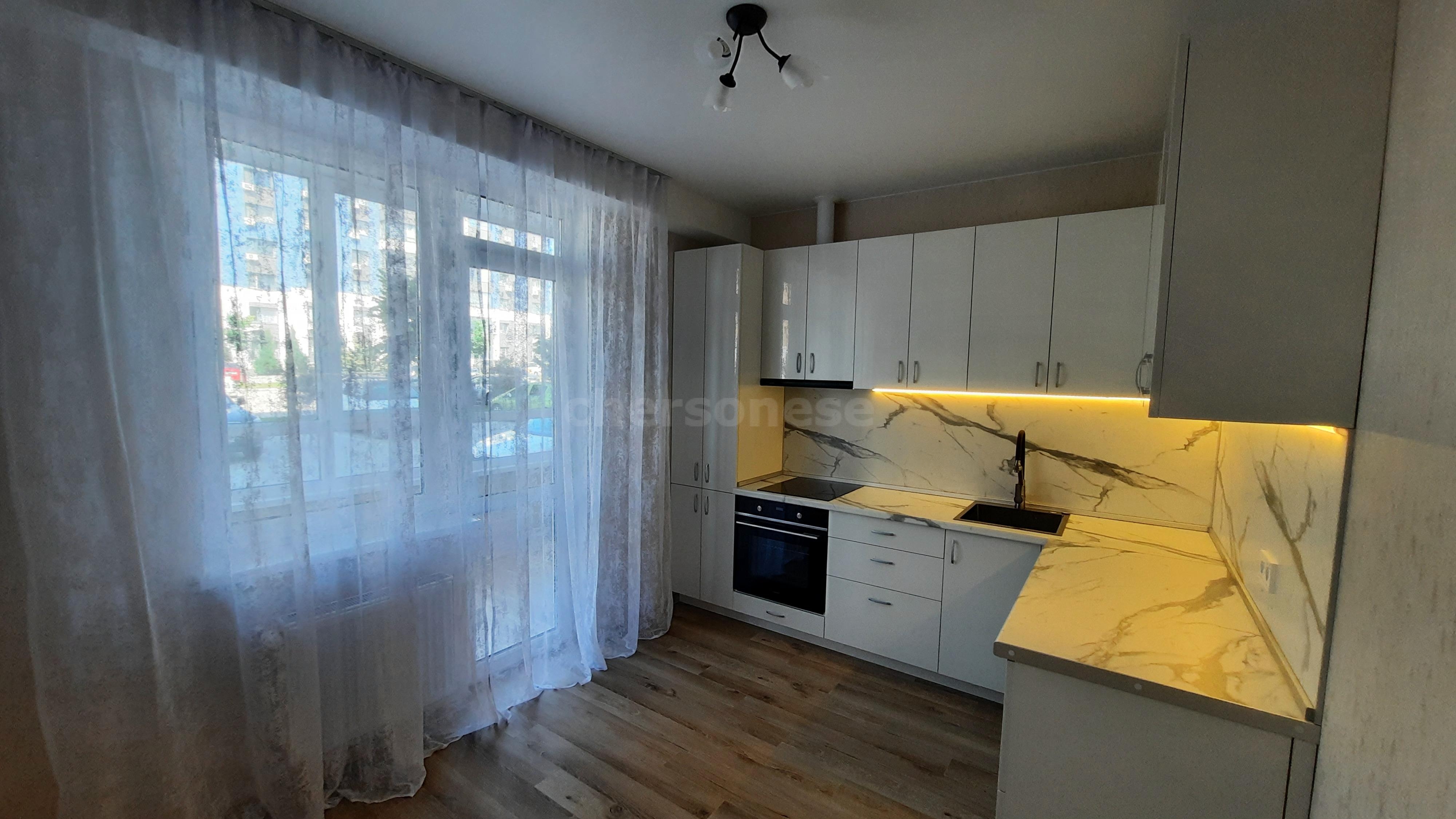 Продажа 2-комнатной квартиры, Севастополь, Токарева улица,  д.18Г