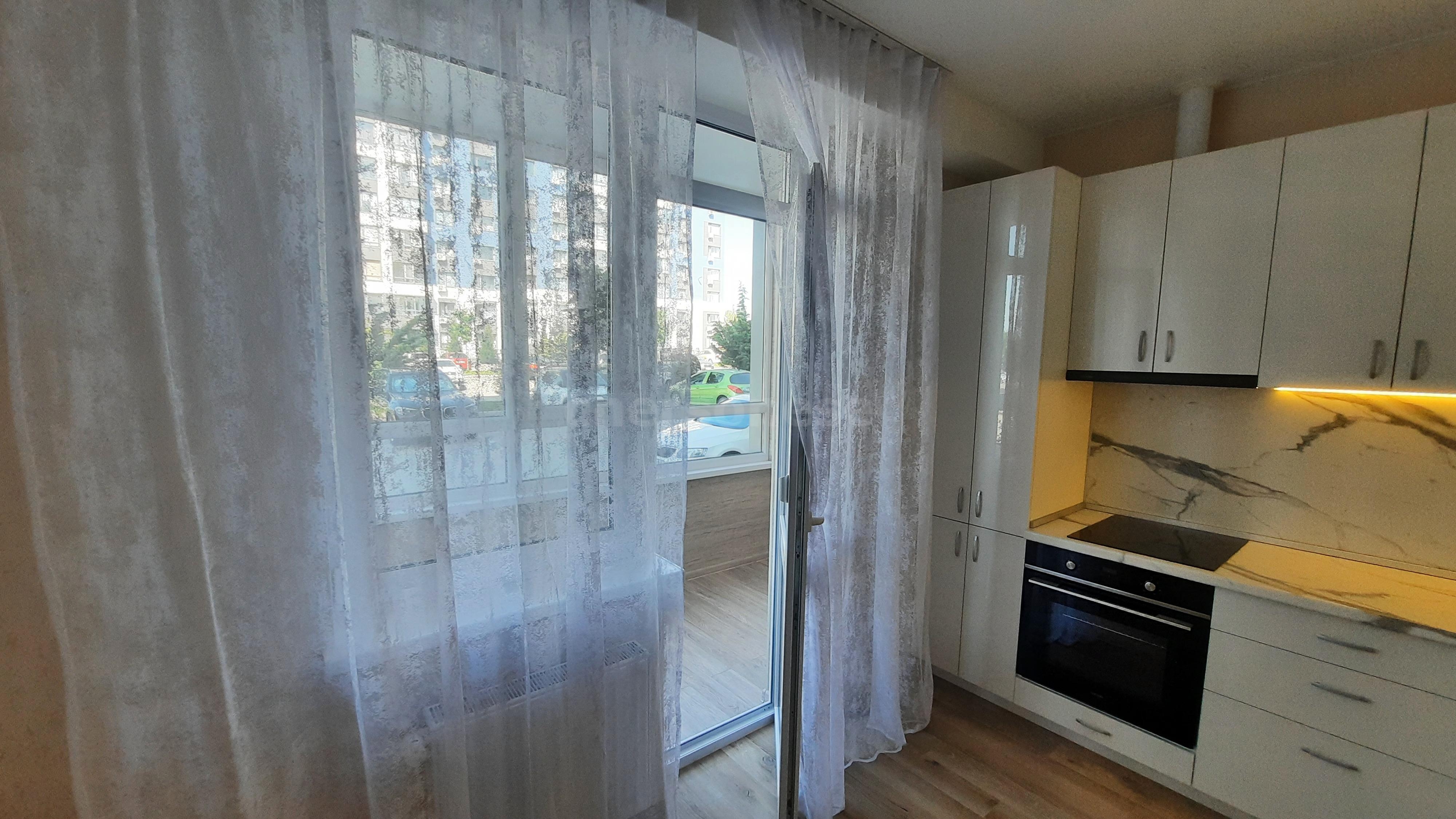 Продажа 2-комнатной квартиры, Севастополь, Токарева улица,  д.18Г
