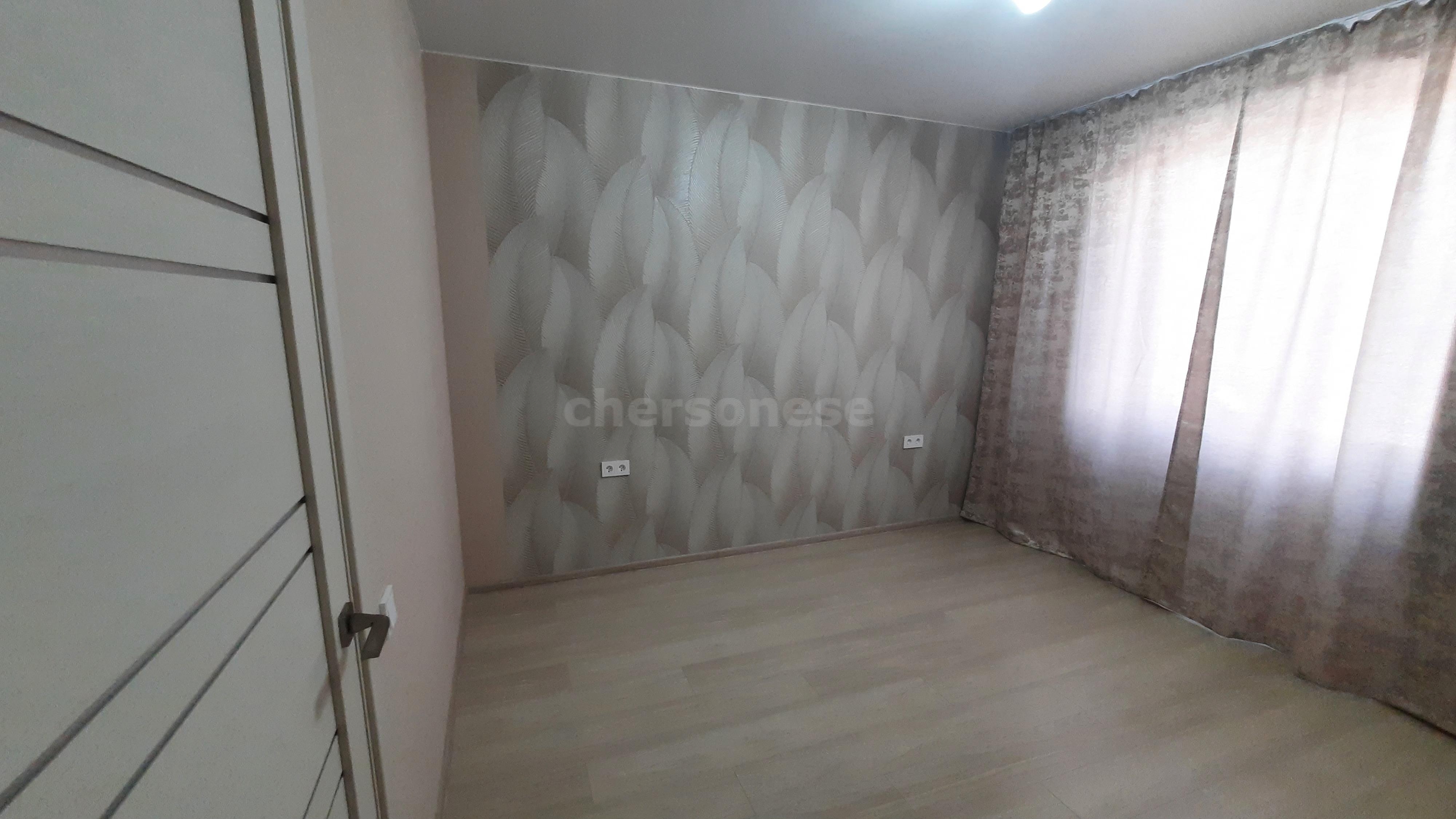 Продажа 2-комнатной квартиры, Севастополь, Токарева улица,  д.18Г