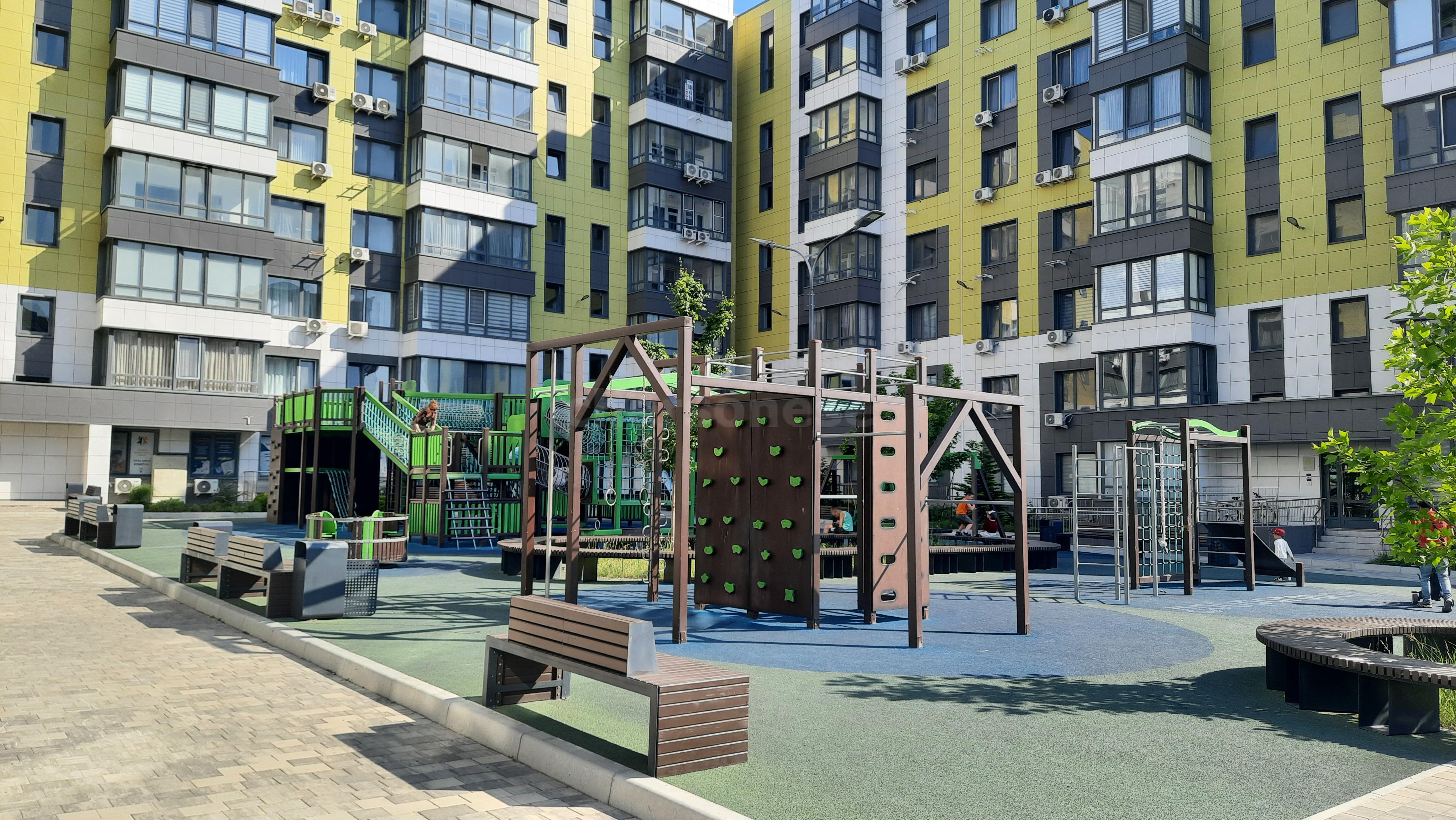 Продажа 2-комнатной квартиры, Севастополь, Токарева улица,  д.18Г