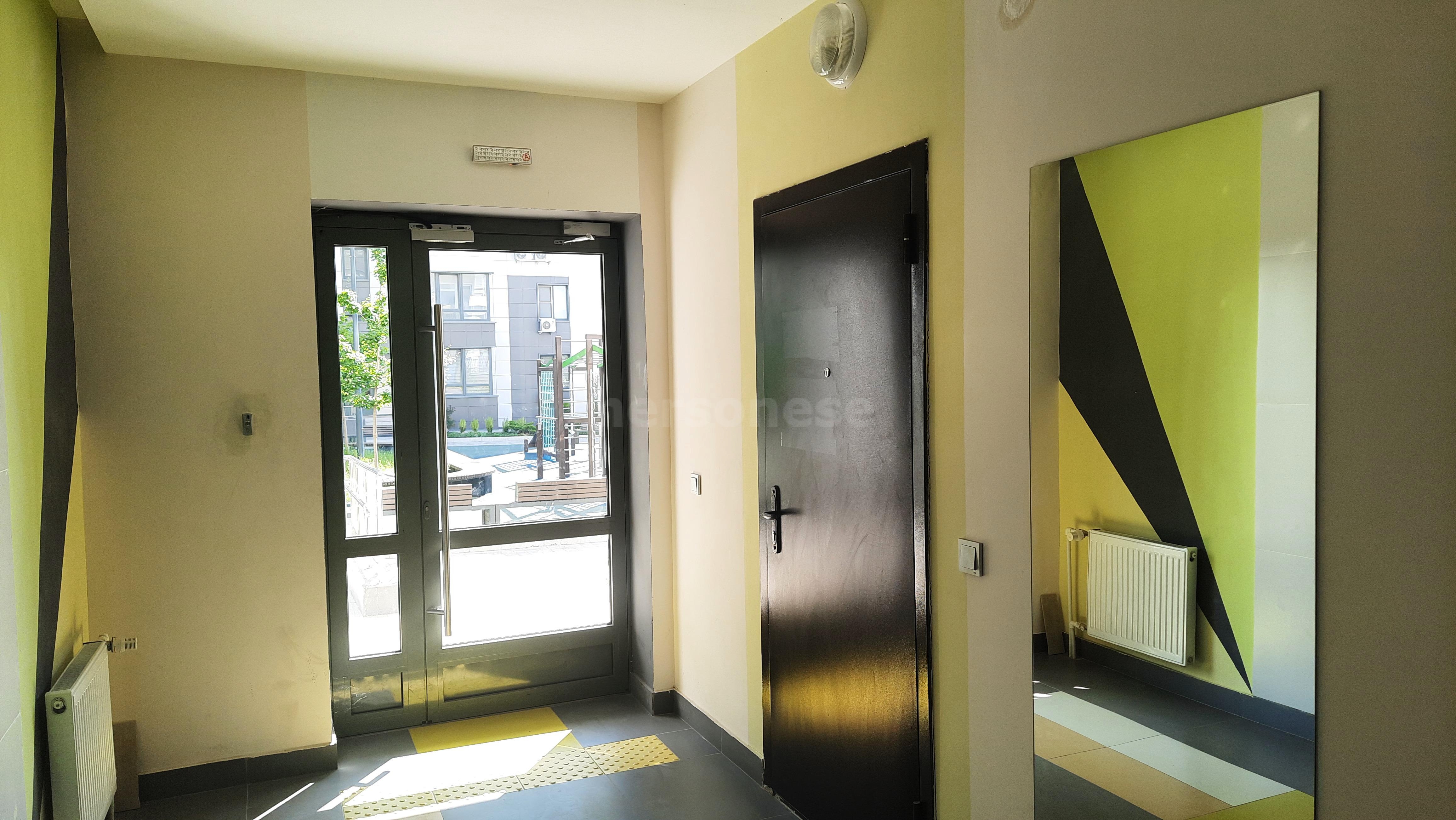 Продажа 2-комнатной квартиры, Севастополь, Токарева улица,  д.18Г