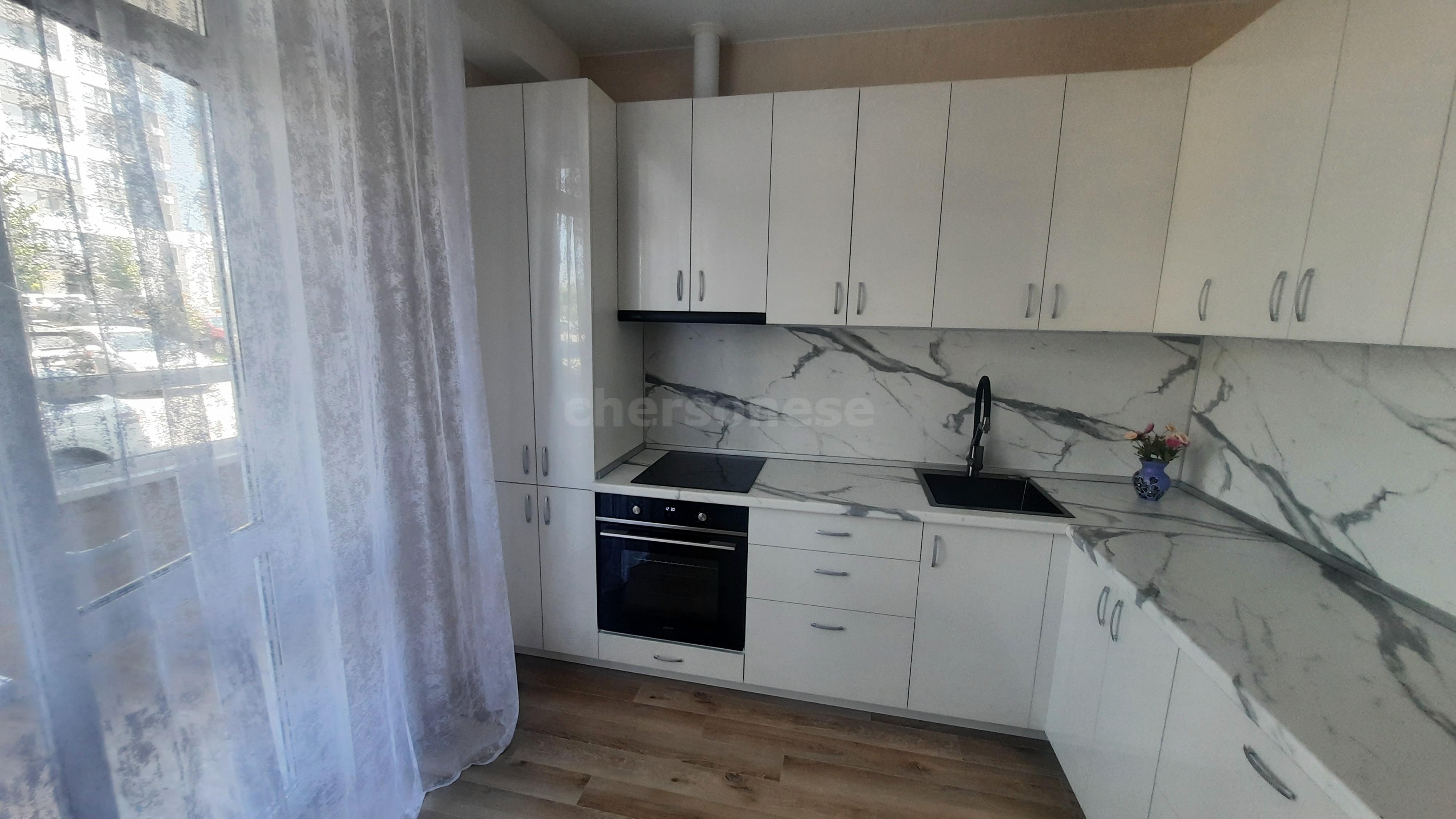 Продажа 2-комнатной квартиры, Севастополь, Токарева улица,  д.18Г
