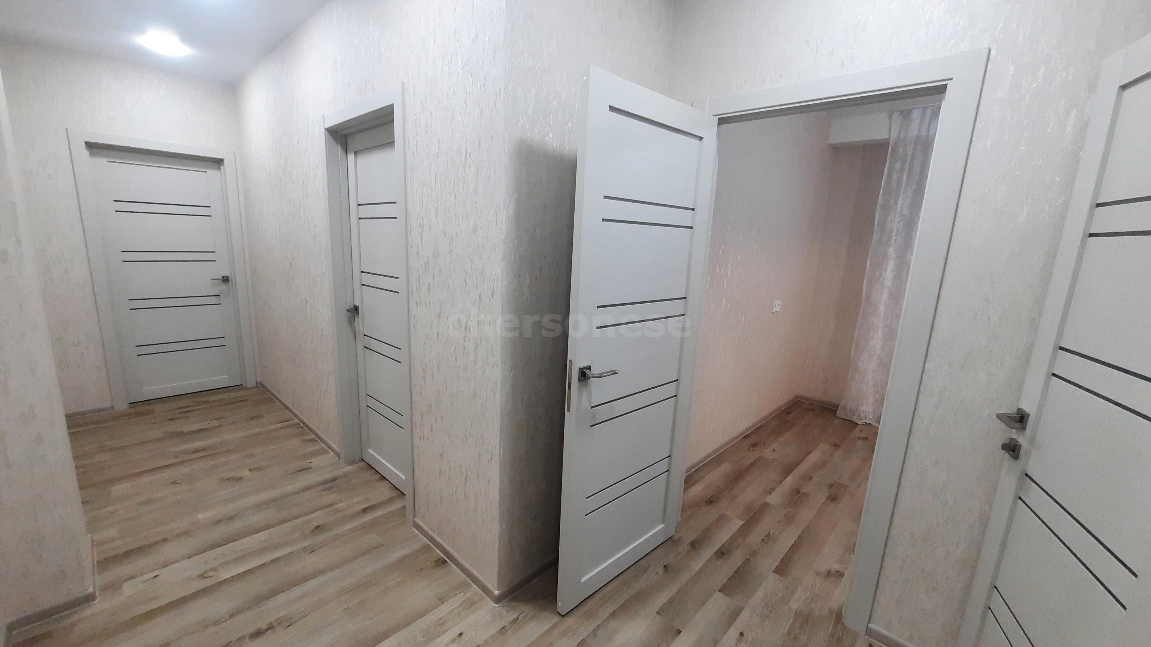 Продажа 2-комнатной квартиры, Севастополь, Токарева улица,  д.18Г