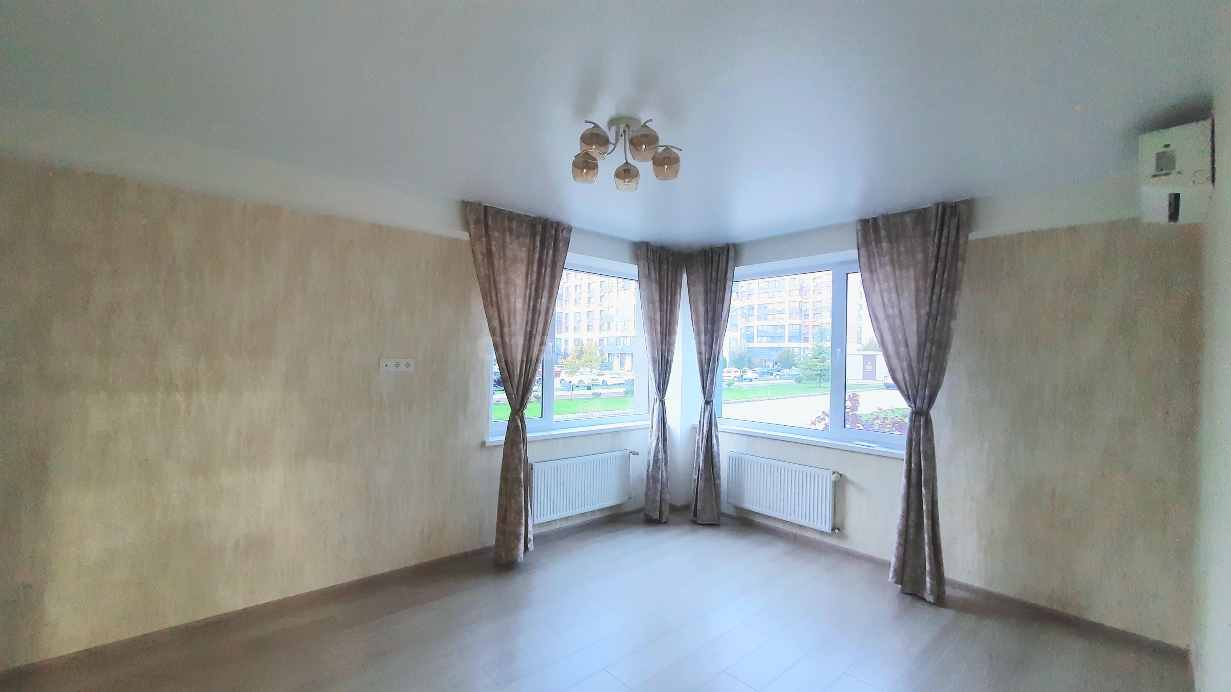 Продажа 2-комнатной квартиры, Севастополь, Токарева улица,  д.18Г