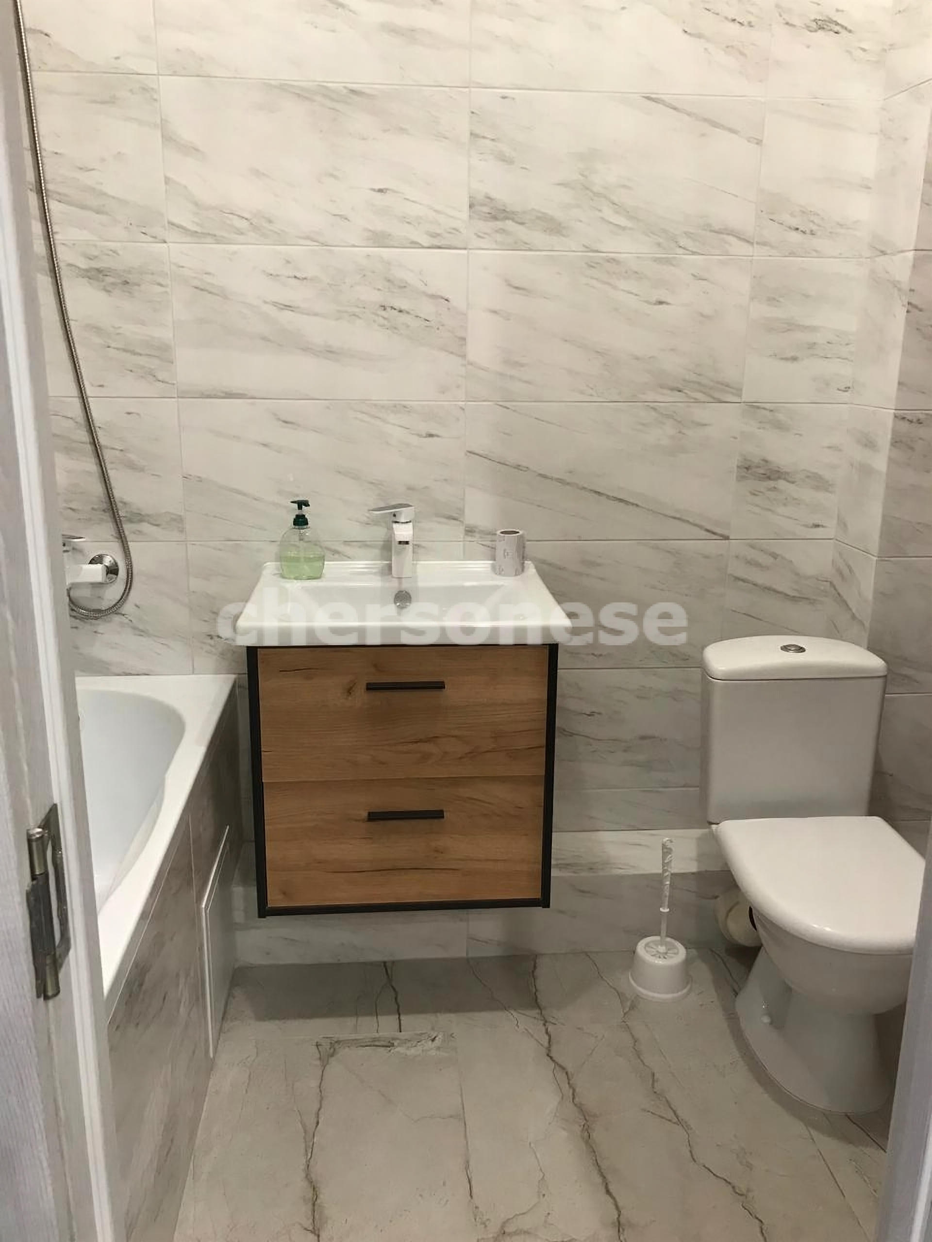 Продажа 2-комнатной квартиры, Севастополь, Павла Корчагина улица,  д.23