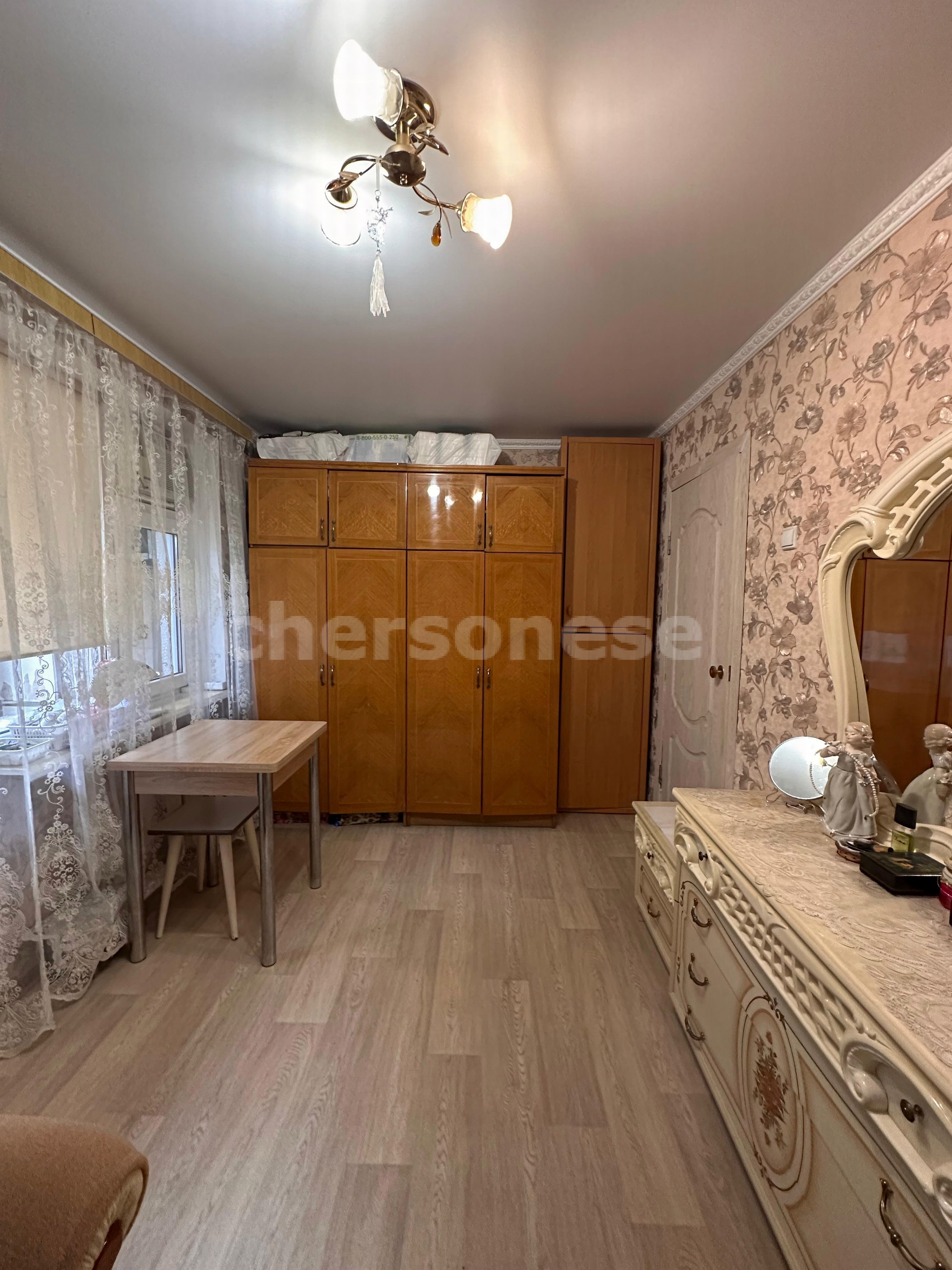 Продажа 2-комнатной квартиры, Севастополь, Серафимовича улица,  д.30