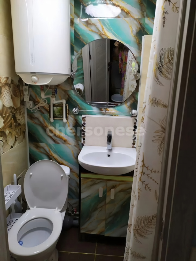 Продажа 2-комнатной квартиры, Севастополь, Маршала Геловани улица,  д.18