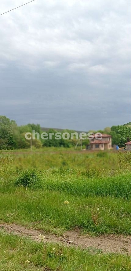 Участок на продажу в селе Фруктовое, улица Виноградная фото №0