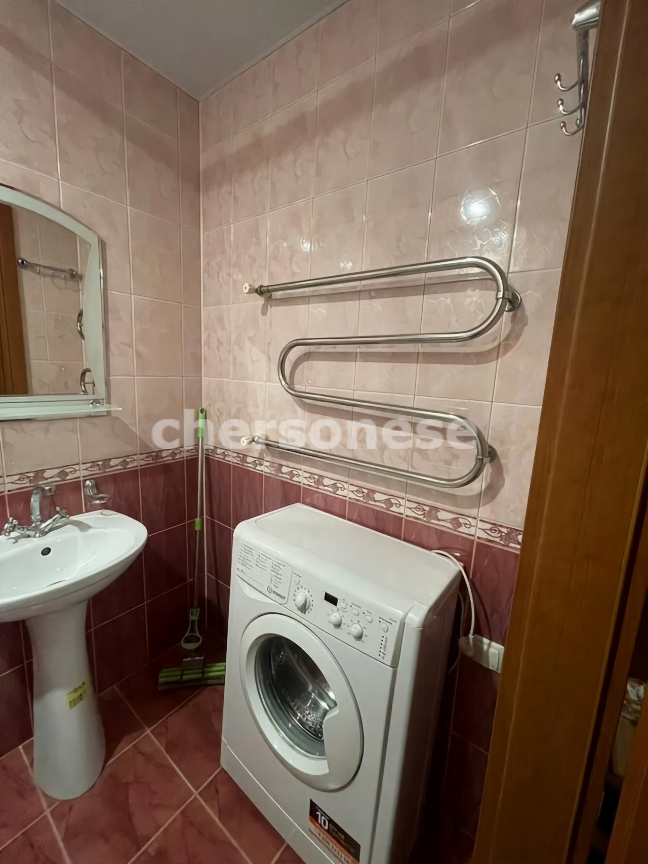 Продажа 2-комнатной квартиры, Севастополь, Руднева улица,  д.7