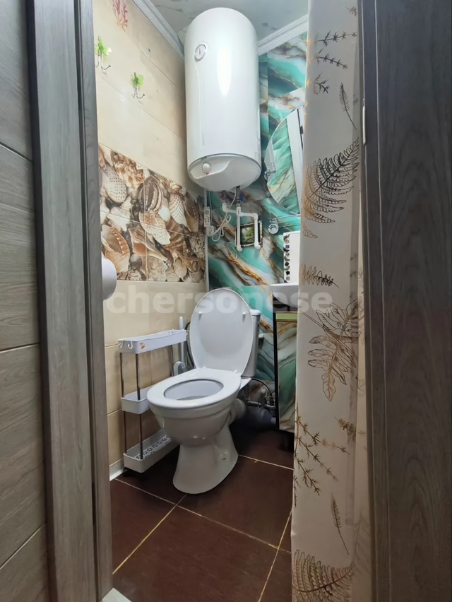 Продажа 2-комнатной квартиры, Севастополь, Маршала Геловани улица,  д.18