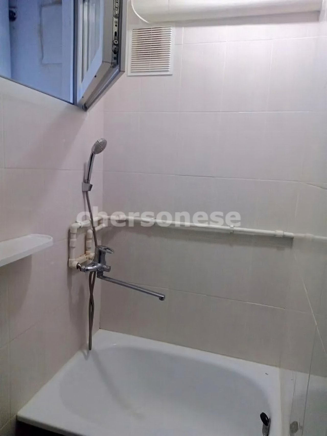 Продажа комнаты, 9м <sup>2</sup>, Севастополь, Героев Подводников улица,  д.8