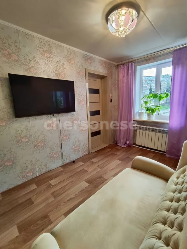 Продажа 2-комнатной квартиры, Севастополь, Маршала Геловани улица,  д.18