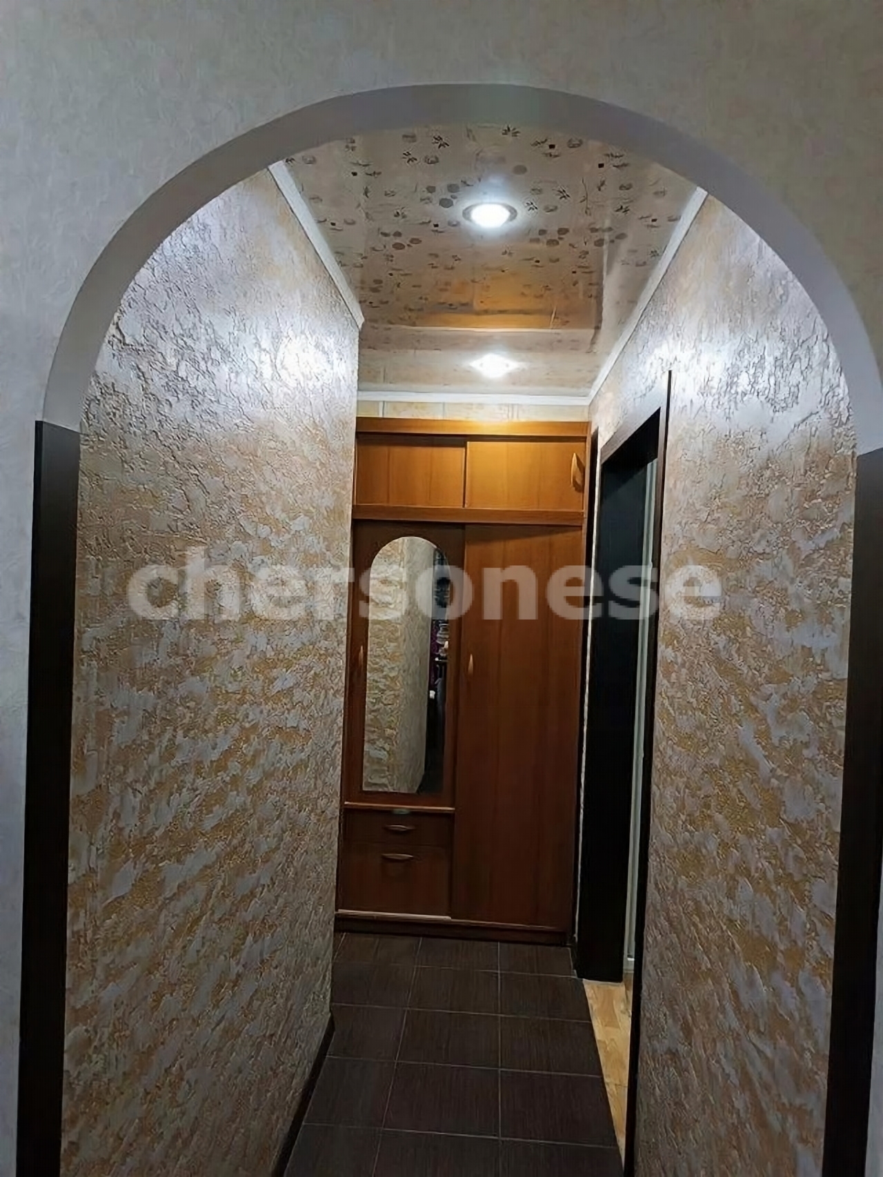 Продажа 2-комнатной квартиры, Севастополь, Симонок улица,  д.53