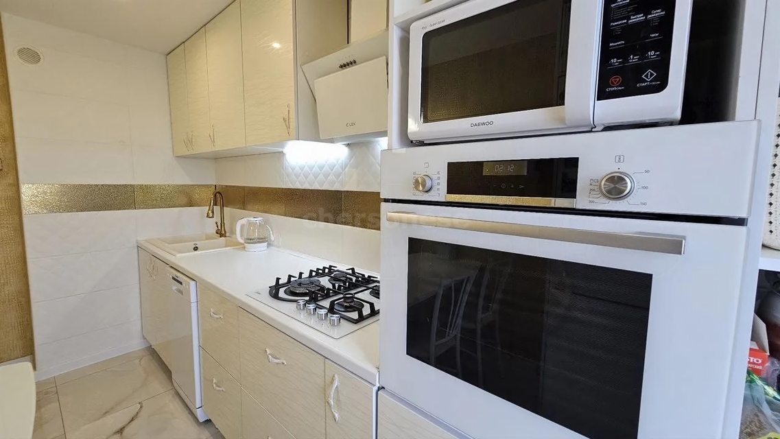 Продажа 3-комнатной квартиры, Севастополь, шоссе Камышовое,  д.37Бк3