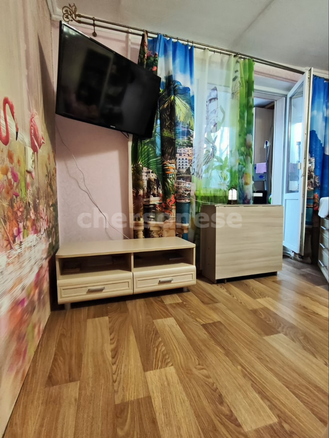 Продажа 2-комнатной квартиры, Севастополь, Маршала Геловани улица,  д.18