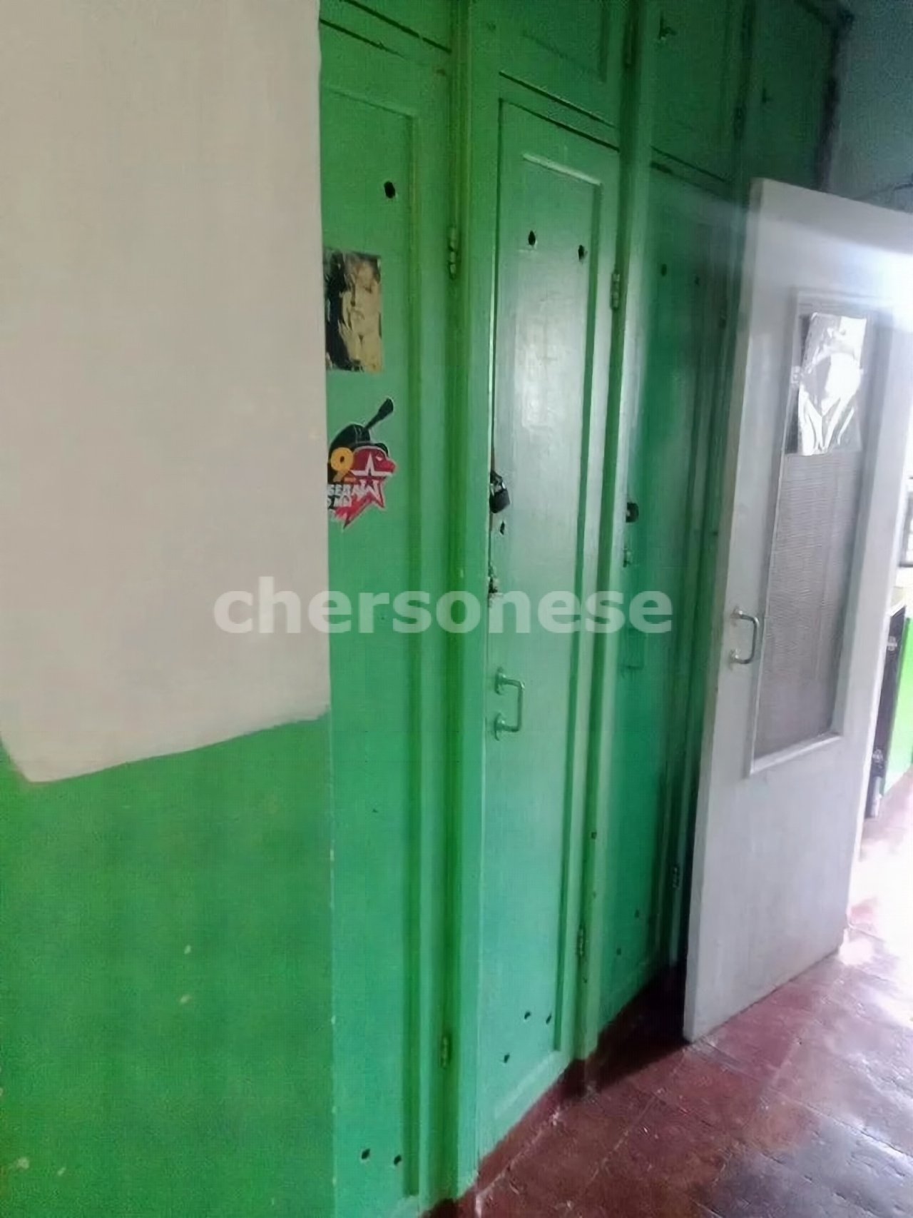 Продажа комнаты, 9м <sup>2</sup>, Севастополь, Героев Подводников улица,  д.8