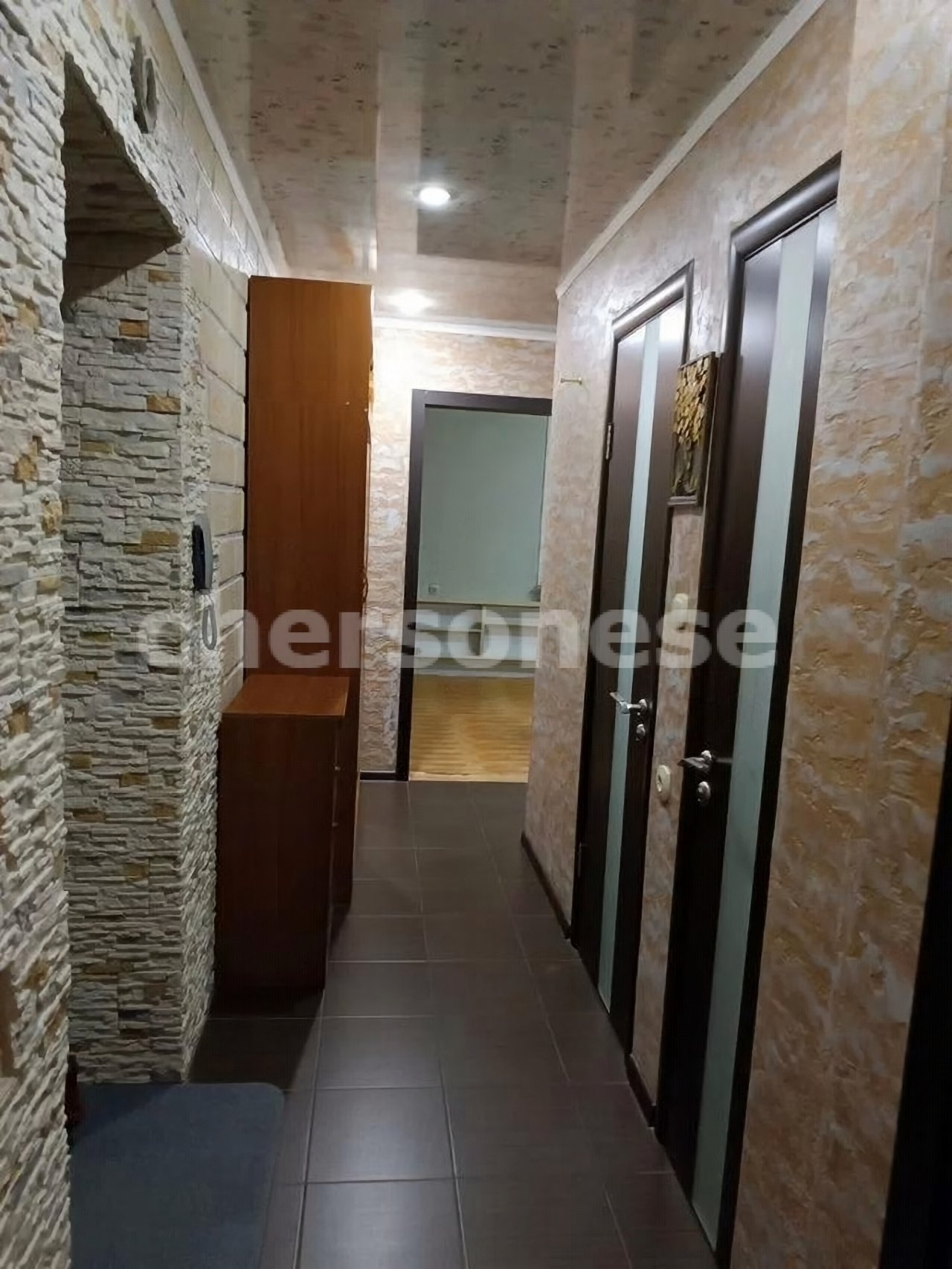 Продажа 2-комнатной квартиры, Севастополь, Симонок улица,  д.53