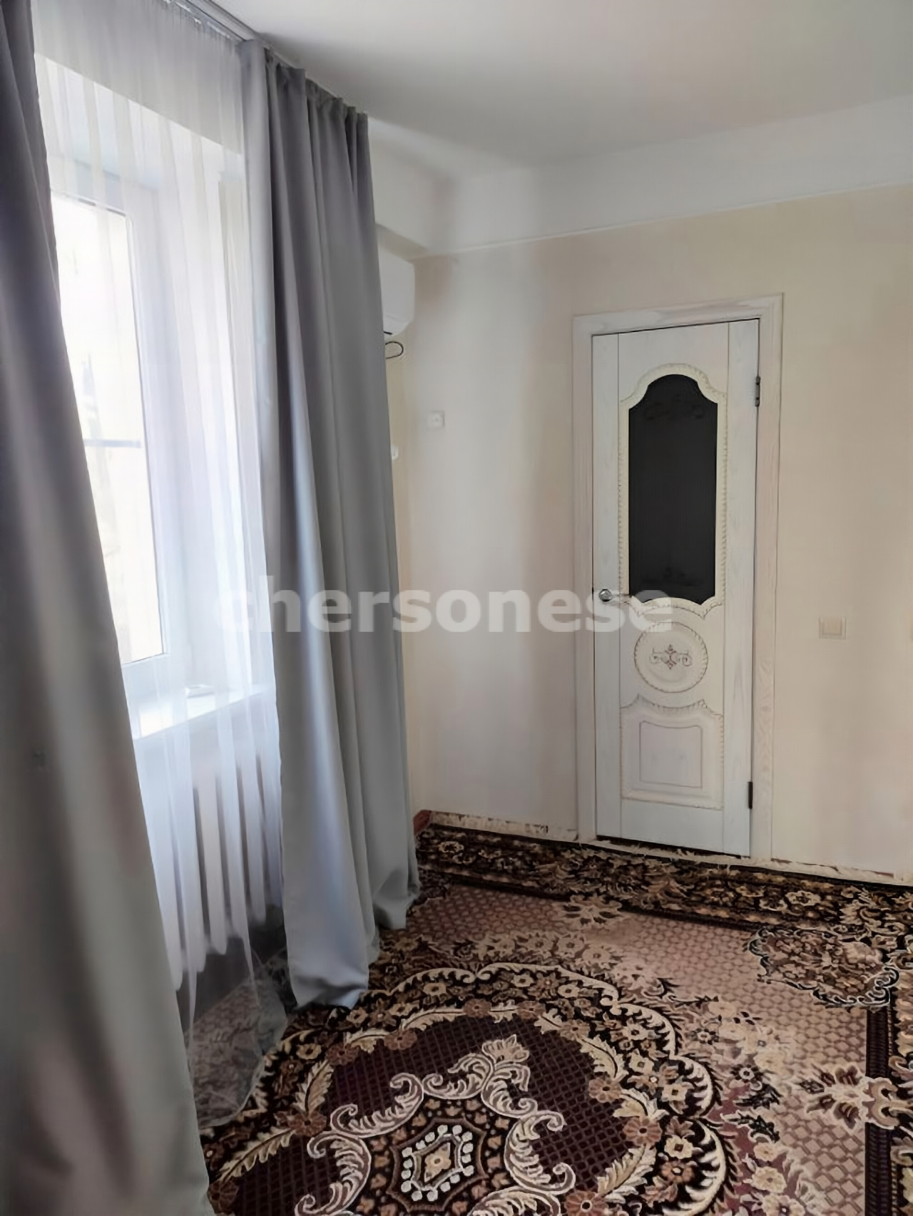 Продажа 2-комнатной квартиры, Севастополь, Авиаторов улица,  д.17