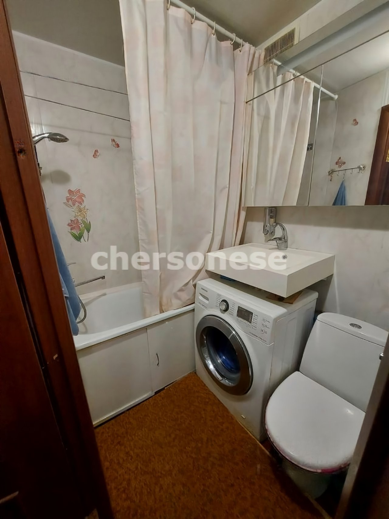 Продажа 2-комнатной квартиры, Севастополь, Очаковцев улица,  д.26